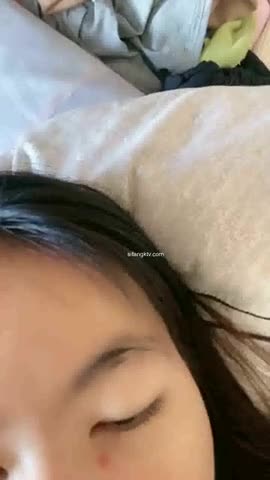 女神有最美的奶子之一，虽不是很大，却特别美白的奶子，身材和完具酱有得一比，好家伙 这么粗还带刺的黄瓜都能插进去~视频 new