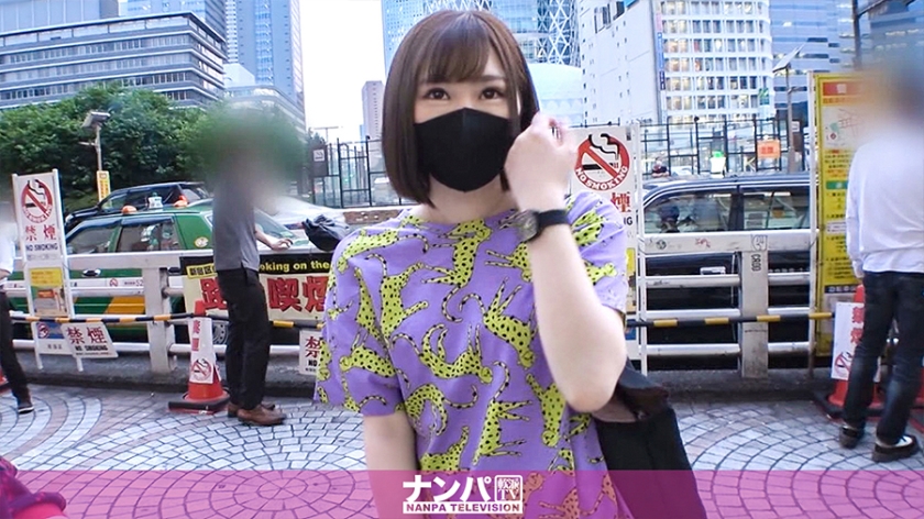 【巨乳人妻新宿駅前大胆露出】一花みお200GANA-2302-C 駅弁位で無套中出し！避孕套撒き散らす痴女の本気発情